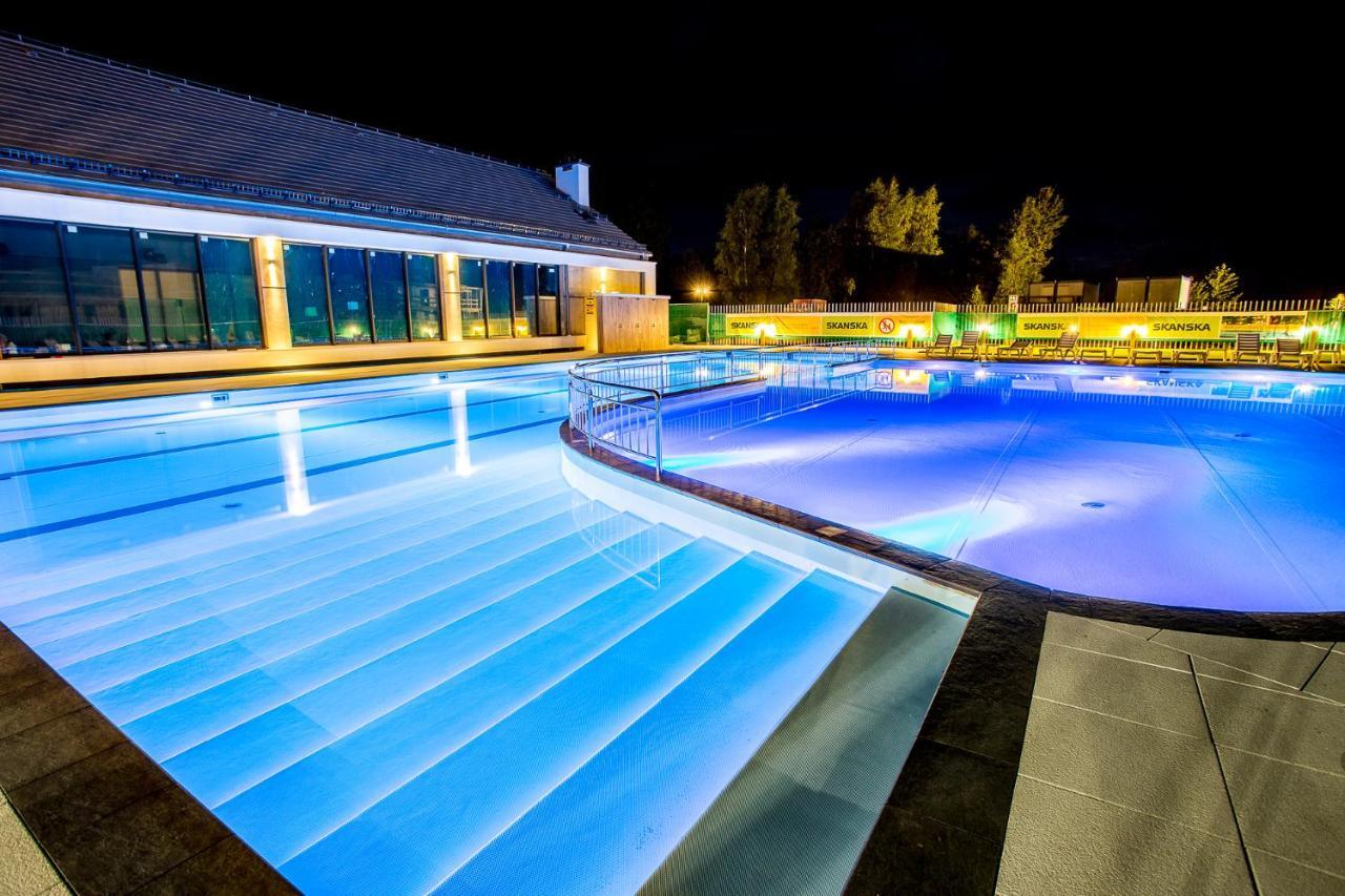Feniks Apartamenty - Sun Club SPA Kolobrzeg Bagian luar foto
